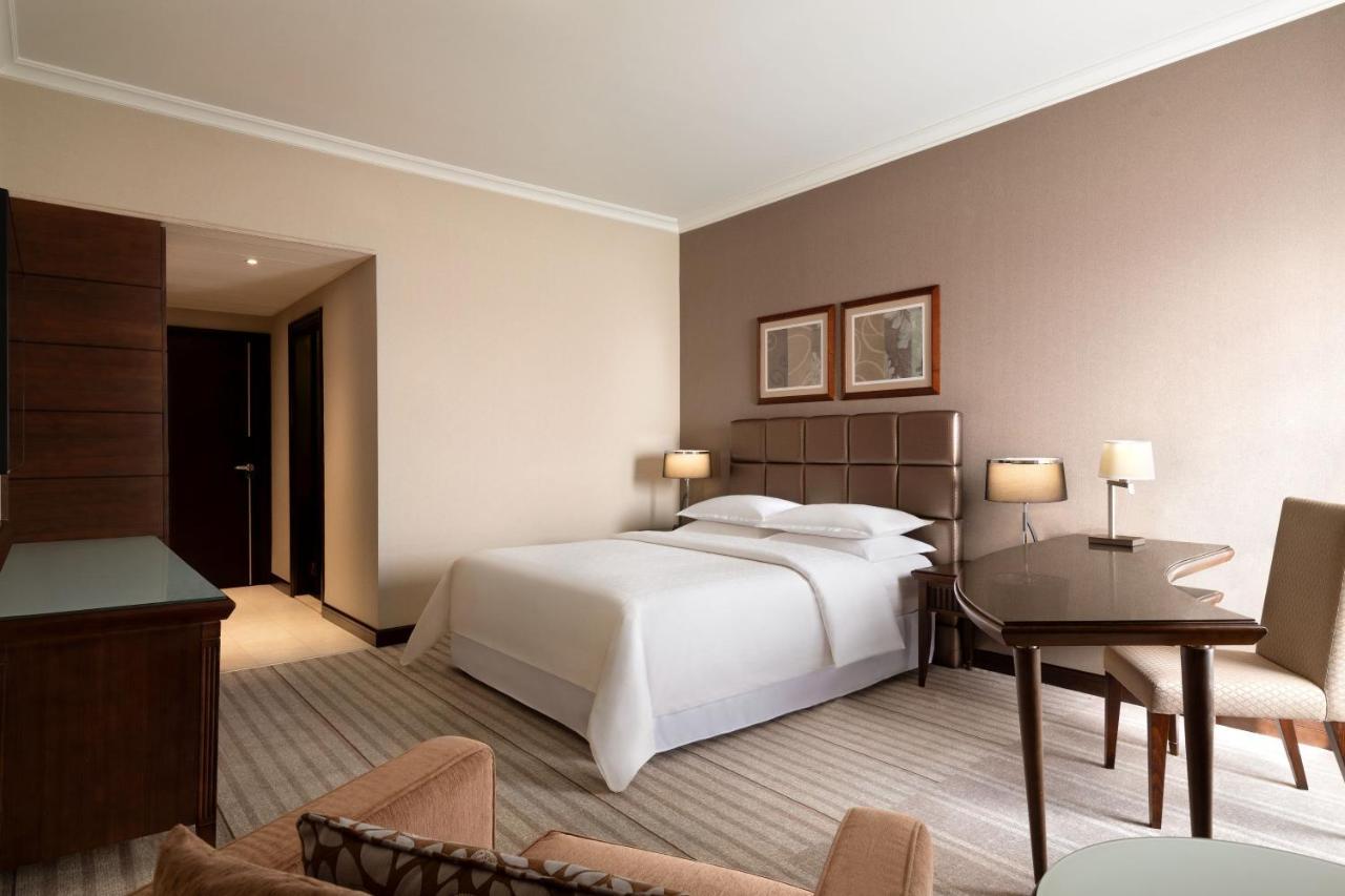 Sheraton & Towers 5*