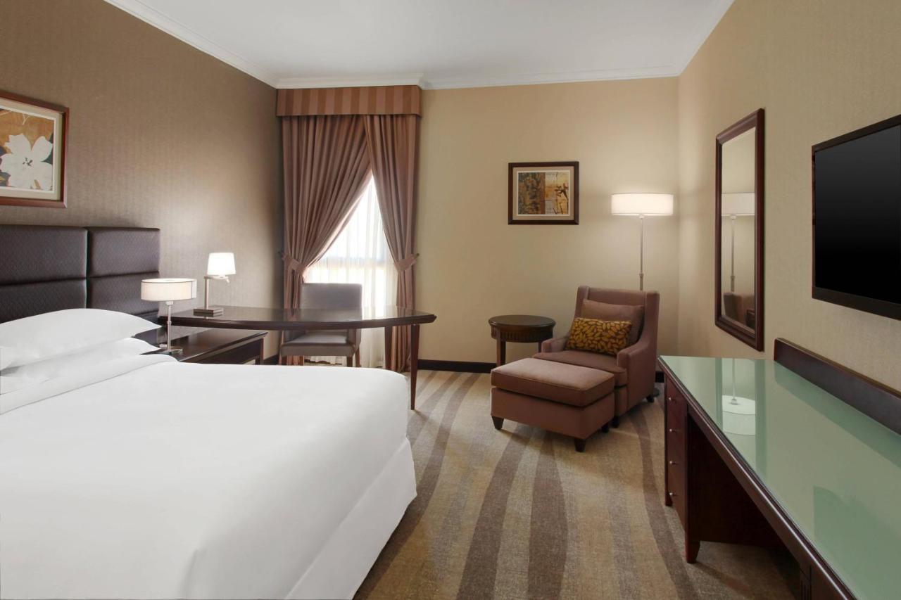 Sheraton & Towers 5*