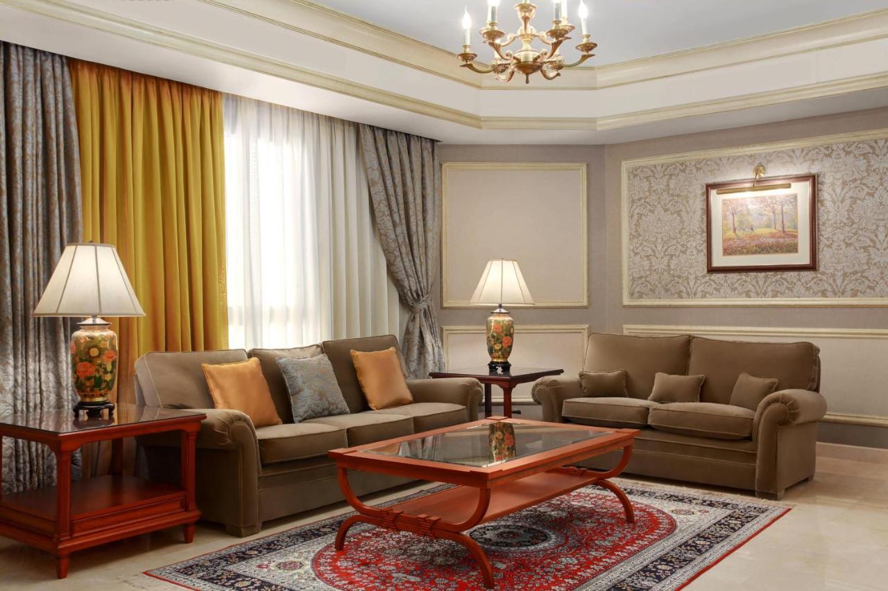 وأبراج شيراتون فندق 5*