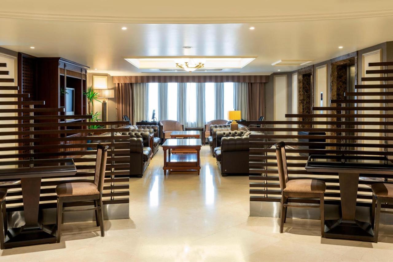 Hotel Sheraton & Towers