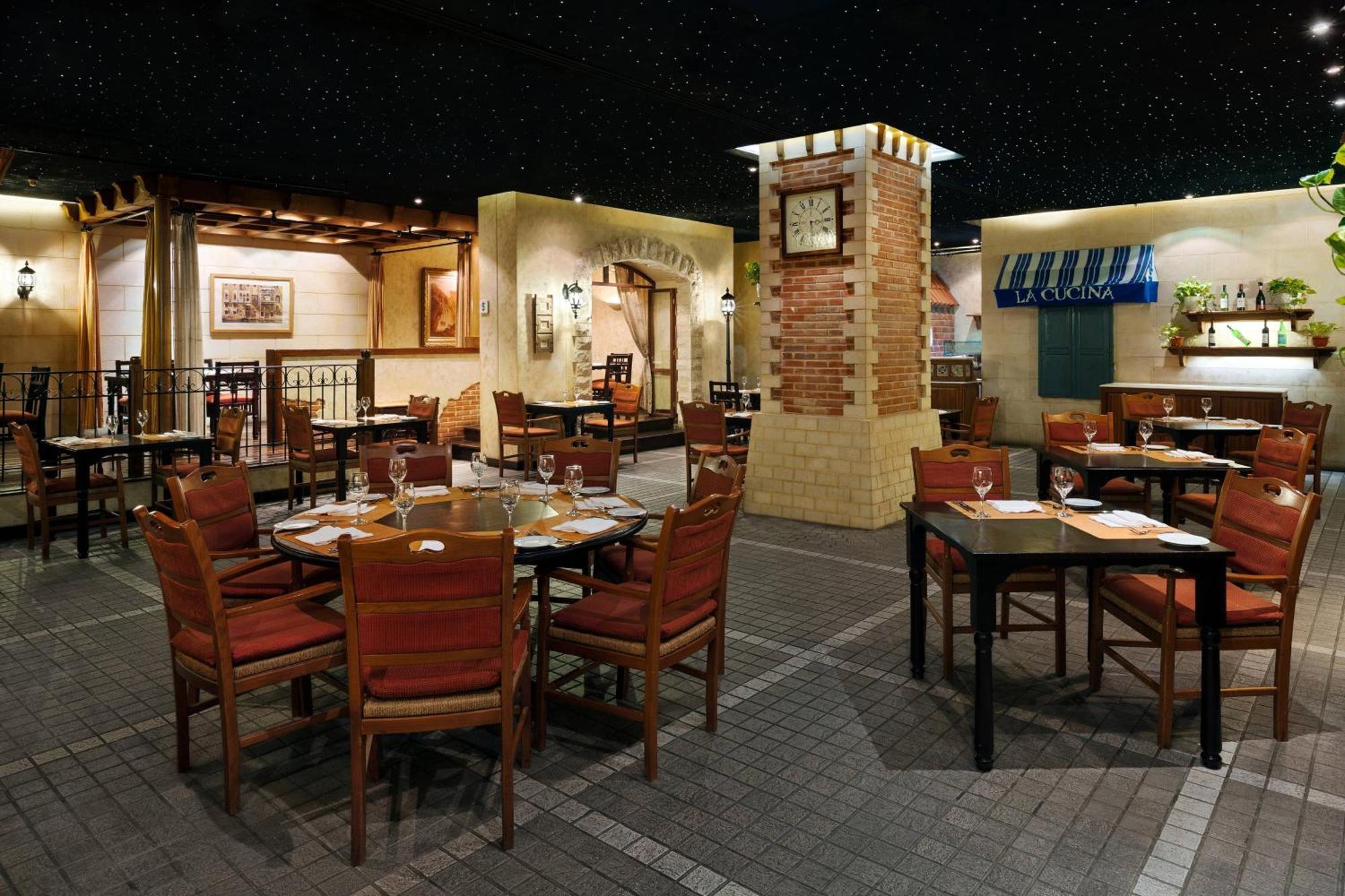 وأبراج شيراتون فندق الرياض