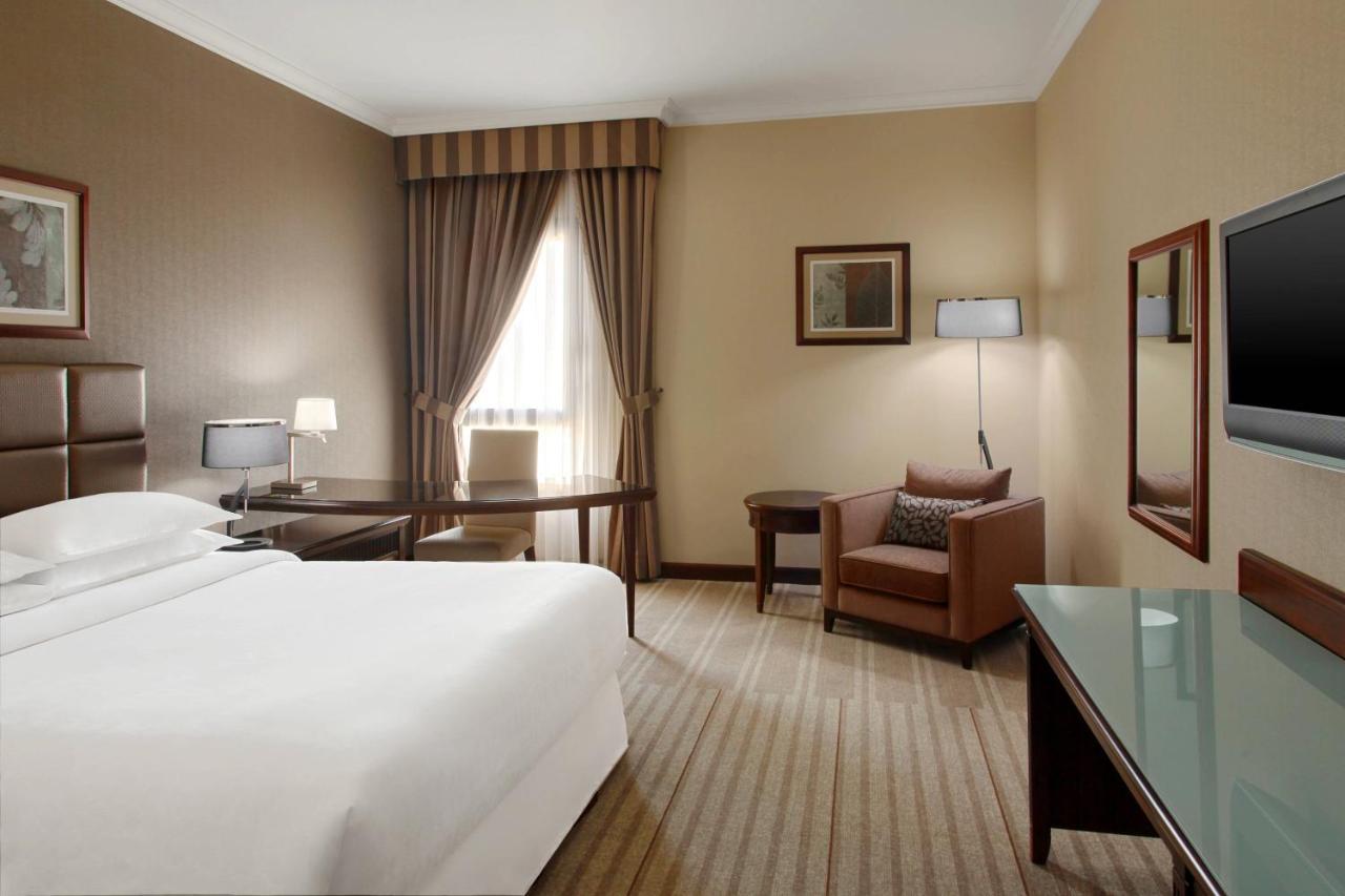 Sheraton & Towers Hotel